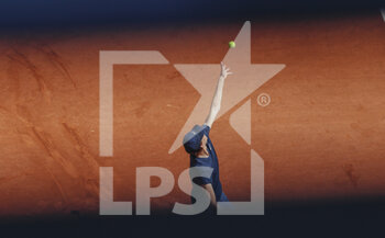 2021-05-31 - Jannik Sinner of Italy during Roland-Garros 2021, Grand Slam tennis tournament on May 31, 2021 at Roland-Garros stadium in Paris, France - Photo Nicol Knightman / DPPI - ROLAND-GARROS 2021, GRAND SLAM TENNIS TOURNAMENT - INTERNATIONALS - TENNIS