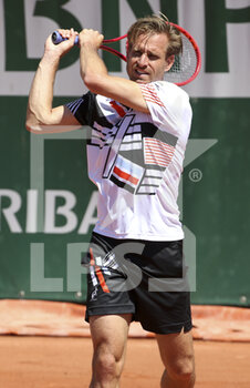 2021-05-31 - Peter Gojowczyk of Germany during day 2 of the French Open 2021, a Grand Slam tennis tournament on May 31, 2021 at Roland-Garros stadium in Paris, France - Photo Jean Catuffe / DPPI - ROLAND-GARROS 2021, GRAND SLAM TENNIS TOURNAMENT - INTERNATIONALS - TENNIS
