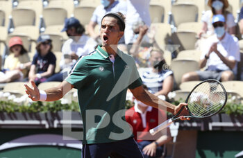 2021-05-31 - Pierre-Hugues Herbert of France during day 2 of the French Open 2021, a Grand Slam tennis tournament on May 31, 2021 at Roland-Garros stadium in Paris, France - Photo Jean Catuffe / DPPI - ROLAND-GARROS 2021, GRAND SLAM TENNIS TOURNAMENT - INTERNATIONALS - TENNIS