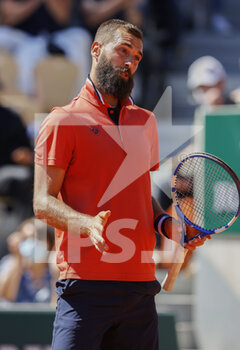 2021-05-31 - Benoit Paire of France during the first round of Roland-Garros 2021, Grand Slam tennis tournament on May 31, 2021 at Roland-Garros stadium in Paris, France - Photo Nicol Knightman / DPPI - ROLAND-GARROS 2021, GRAND SLAM TENNIS TOURNAMENT - INTERNATIONALS - TENNIS
