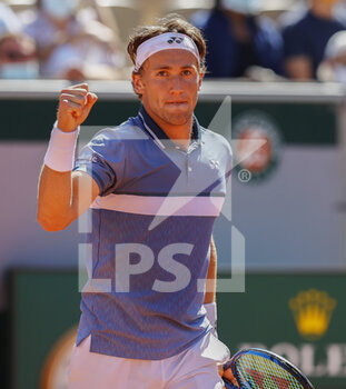 2021-05-31 - Casper Ruud of Norway during the first round of Roland-Garros 2021, Grand Slam tennis tournament on May 31, 2021 at Roland-Garros stadium in Paris, France - Photo Nicol Knightman / DPPI - ROLAND-GARROS 2021, GRAND SLAM TENNIS TOURNAMENT - INTERNATIONALS - TENNIS