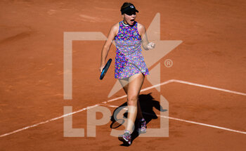 2021-05-31 - Sofia Kenin of the United States during the first round of the Roland-Garros 2021, Grand Slam tennis tournament on May 31, 2021 at Roland-Garros stadium in Paris, France - Photo Rob Prange / Spain DPPI / DPPI - ROLAND-GARROS 2021, GRAND SLAM TENNIS TOURNAMENT - INTERNATIONALS - TENNIS