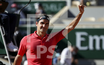 2021-05-31 - Roger Federer of Switzerland celebrates his first round victory during day 2 of the French Open 2021, a Grand Slam tennis tournament on May 31, 2021 at Roland-Garros stadium in Paris, France - Photo Jean Catuffe / DPPI - ROLAND-GARROS 2021, GRAND SLAM TENNIS TOURNAMENT - INTERNATIONALS - TENNIS