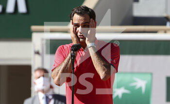 2021-05-31 - Roger Federer of Switzerland is interviewed on-court following his first round victory during day 2 of the French Open 2021, a Grand Slam tennis tournament on May 31, 2021 at Roland-Garros stadium in Paris, France - Photo Jean Catuffe / DPPI - ROLAND-GARROS 2021, GRAND SLAM TENNIS TOURNAMENT - INTERNATIONALS - TENNIS
