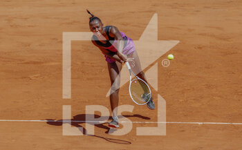 2021-06-01 - Oceane Babel of France during the first round of Roland-Garros 2021, Grand Slam tennis tournament on June 01, 2021 at Roland-Garros stadium in Paris, France - Photo Nicol Knightman / DPPI - ROLAND-GARROS 2021, GRAND SLAM TENNIS TOURNAMENT - INTERNATIONALS - TENNIS