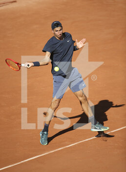 2021-06-01 - Alexei Popyrin of Australia during day 3 of the French Open 2021, a Grand Slam tennis tournament on June 1, 2021 at Roland-Garros stadium in Paris, France - Photo Jean Catuffe / DPPI - ROLAND-GARROS 2021, GRAND SLAM TENNIS TOURNAMENT - INTERNATIONALS - TENNIS