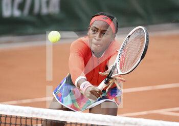 2021-06-02 - Cori Coco Gauff of USA during day 4 of the French Open 2021, Grand Slam tennis tournament on June 2, 2021 at Roland-Garros stadium in Paris, France - Photo Jean Catuffe / DPPI - ROLAND-GARROS 2021, GRAND SLAM TENNIS TOURNAMENT - INTERNATIONALS - TENNIS