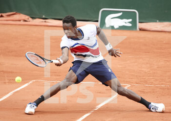2021-06-03 - Gael Monfils of France during day 5 of the French Open 2021, Grand Slam tennis tournament on June 3, 2021 at Roland-Garros stadium in Paris, France - Photo Jean Catuffe / DPPI - ROLAND-GARROS 2021, GRAND SLAM TENNIS TOURNAMENT - INTERNATIONALS - TENNIS
