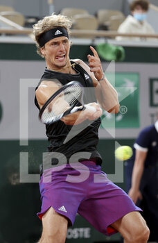 2021-06-04 - Alexander Zverev of Germany during day 6 of the French Open 2021, Grand Slam tennis tournament on June 4, 2021 at Roland-Garros stadium in Paris, France - Photo Jean Catuffe / DPPI - ROLAND-GARROS 2021, GRAND SLAM TENNIS TOURNAMENT - INTERNATIONALS - TENNIS