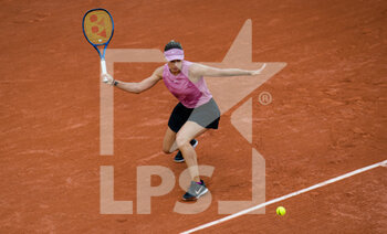 2021-06-04 - Ana Bogdan of Romania during the Roland-Garros 2021, Grand Slam tennis tournament on June 4, 2021 at Roland-Garros stadium in Paris, France - Photo Rob Prange / Spain DPPI / DPPI - ROLAND-GARROS 2021, GRAND SLAM TENNIS TOURNAMENT - INTERNATIONALS - TENNIS
