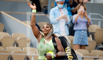 2021-06-06 - Serena Williams of the United States after the fourth round of the Roland-Garros 2021, Grand Slam tennis tournament on June 6, 2021 at Roland-Garros stadium in Paris, France - Photo Rob Prange / Spain DPPI / DPPI - ROLAND-GARROS 2021, GRAND SLAM TENNIS TOURNAMENT - INTERNATIONALS - TENNIS