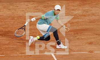 2021-06-06 - Kei Nishikori of Japan during the Roland-Garros 2021, Grand Slam tennis tournament on June 6, 2021 at Roland-Garros stadium in Paris, France - Photo Nicol Knightman / DPPI - ROLAND-GARROS 2021, GRAND SLAM TENNIS TOURNAMENT - INTERNATIONALS - TENNIS
