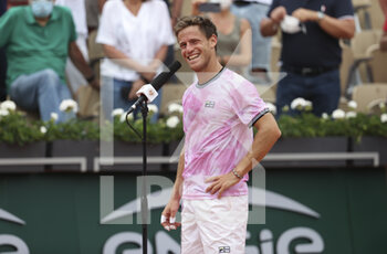 2021-06-07 - Diego Schwartzman of Argentina celebrates his victory during day 9 of the French Open 2021, Grand Slam tennis tournament on June 7, 2021 at Roland-Garros stadium in Paris, France - Photo Jean Catuffe / DPPI - ROLAND-GARROS 2021, GRAND SLAM TENNIS TOURNAMENT - INTERNATIONALS - TENNIS
