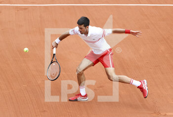 2021-06-07 - Novak Djokovic of Serbia during day 9 of the French Open 2021, Grand Slam tennis tournament on June 7, 2021 at Roland-Garros stadium in Paris, France - Photo Jean Catuffe / DPPI - ROLAND-GARROS 2021, GRAND SLAM TENNIS TOURNAMENT - INTERNATIONALS - TENNIS