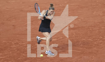 2021-06-07 - Maria Sakkari of Greece during day 9 of the French Open 2021, Grand Slam tennis tournament on June 7, 2021 at Roland-Garros stadium in Paris, France - Photo Jean Catuffe / DPPI - ROLAND-GARROS 2021, GRAND SLAM TENNIS TOURNAMENT - INTERNATIONALS - TENNIS