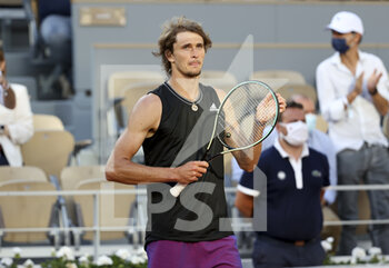 2021-06-08 - Alexander Zverev of Germany celebrates his victory during day 10 of the French Open 2021, Grand Slam tennis tournament on June 8, 2021 at Roland-Garros stadium in Paris, France - Photo Jean Catuffe / DPPI - FRENCH OPEN 2021, GRAND SLAM TENNIS TOURNAMENT - INTERNATIONALS - TENNIS