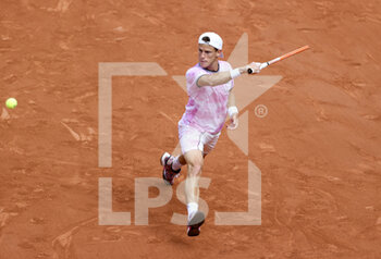2021-06-09 - Diego Schwartzman of Argentina during day 11 of the French Open 2021, Grand Slam tennis tournament on June 9, 2021 at Roland-Garros stadium in Paris, France - Photo Jean Catuffe / DPPI - ROLAND-GARROS 2021, GRAND SLAM TENNIS TOURNAMENT - INTERNATIONALS - TENNIS