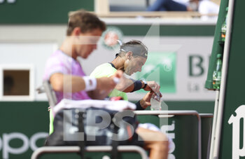 2021-06-09 - Rafael Nadal of Spain, Diego Schwartzman of Argentina (left) during day 11 of the French Open 2021, Grand Slam tennis tournament on June 9, 2021 at Roland-Garros stadium in Paris, France - Photo Jean Catuffe / DPPI - ROLAND-GARROS 2021, GRAND SLAM TENNIS TOURNAMENT - INTERNATIONALS - TENNIS
