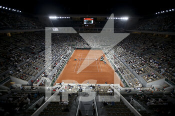 2021-06-11 - General view of Centre Court, Court Philippe-Chatrier during day 13 of Roland-Garros 2021, French Open 2021, a Grand Slam tennis tournament on June 11, 2021 at Roland-Garros stadium in Paris, France - Photo Jean Catuffe / DPPI - ROLAND-GARROS 2021, FRENCH OPEN 2021, A GRAND SLAM TENNIS TOURNAMENT - INTERNATIONALS - TENNIS