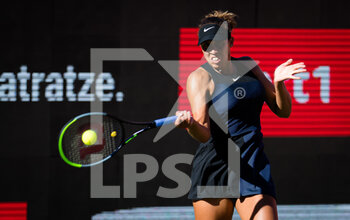 2021-06-14 - Madison Keys of the United States in action against Magdalena Frech of Poland during the first round of the 2021 bett1open WTA 500 tennis tournament on June 14, 2021 at Rot-Weiss Tennis Club in Berlin, Germany - Photo Rob Prange / Spain DPPI / DPPI - 2021 BETT1OPEN WTA 500 TENNIS TOURNAMENT - INTERNATIONALS - TENNIS