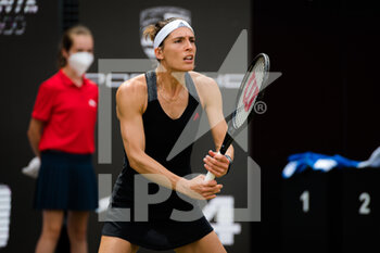 2021-06-15 - Andrea Petkovic of Germany in action against Victoria Azarenka of Belarus during the first round of the 2021 bett1open WTA 500 tennis tournament on June 15, 2021 at Rot-Weiss Tennis Club in Berlin, Germany - Photo Rob Prange / Spain DPPI / DPPI - 2021 BETT1OPEN WTA 500 TENNIS TOURNAMENT - INTERNATIONALS - TENNIS