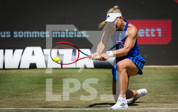 2021-06-17 - Angelique Kerber of Germany in action against Victoria Azarenka of Belarus during her second round match at the 2021 bett1open WTA 500 tennis tournament on June 17, 2021 at Rot-Weiss Tennis Club in Berlin, Germany - Photo Rob Prange / Spain DPPI / DPPI - 2021 BETT1OPEN WTA 500 TENNIS TOURNAMENT - INTERNATIONALS - TENNIS