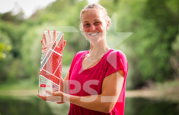 2021-06-20 - Liudmila Samsonova of Russia with the champions trophy after the final of the 2021 bett1open WTA 500 tennis tournament on June 20, 2021 at Rot-Weiss Tennis Club in Berlin, Germany - Photo Rob Prange / Spain DPPI / DPPI - 2021 BETT1OPEN WTA 500 TENNIS TOURNAMENT - INTERNATIONALS - TENNIS