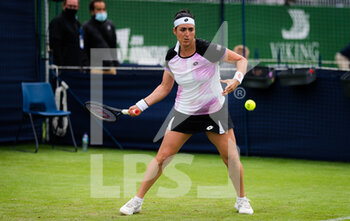 2021-06-22 - Ons Jabeur of Tunisia in action against Marketa Vondrousova of the Czech Republic during the first round at the 2021 Viking International WTA 500 tennis tournament on June 22, 2021 at Devonshire Park Tennis in Eastbourne, England - Photo Rob Prange / Spain DPPI / DPPI - 2021 VIKING INTERNATIONAL WTA 500 TENNIS TOURNAMENT - INTERNATIONALS - TENNIS