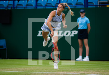 2021-06-24 - Camila Giorgi of Italy in action against Anett Kontaveit of Estonia during her semi-final match at the 2021 Viking International WTA 500 tennis tournament on June 25, 2021 at Devonshire Park Tennis in Eastbourne, England - Photo Rob Prange / Spain DPPI / DPPI - 2021 VIKING INTERNATIONAL WTA 500 TENNIS TOURNAMENT - INTERNATIONALS - TENNIS
