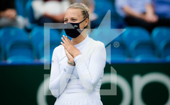 2021-06-26 - Anett Kontaveit of Estonia during the trophy ceremony after the final of the 2021 Viking International WTA 500 tennis tournament on June 26, 2021 at Devonshire Park Tennis in Eastbourne, England - Photo Rob Prange / Spain DPPI / DPPI - 2021 VIKING INTERNATIONAL WTA 500 TENNIS TOURNAMENT - INTERNATIONALS - TENNIS