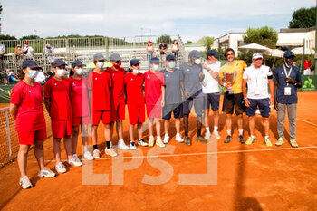 2021-06-27 - Gian Marco Moroni with ballboy and courts training - ATP CHALLENGER MILANO 2021 - INTERNATIONALS - TENNIS