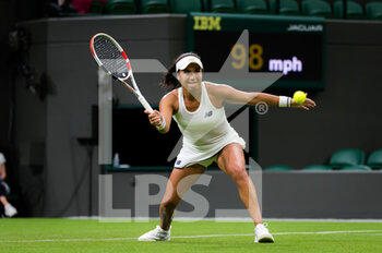 2021-06-28 - Heather Watson of Great Britain in action against Kristie Ahn of the United States during the first round of The Championships Wimbledon 2021, Grand Slam tennis tournament on June 28, 2021 at All England Lawn Tennis and Croquet Club in London, England - Photo Rob Prange / Spain DPPI / DPPI - WIMBLEDON 2021, GRAND SLAM TENNIS TOURNAMENT - INTERNATIONALS - TENNIS