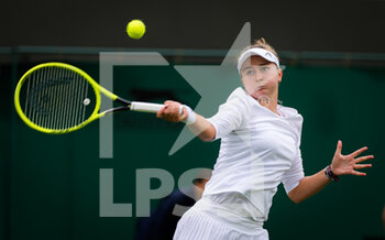 2021-06-28 - Barbora Krejcikova of the Czech Republic in action against Clara Tauson of Denmark during the first round of The Championships Wimbledon 2021, Grand Slam tennis tournament on June 29, 2021 at All England Lawn Tennis and Croquet Club in London, England - Photo Rob Prange / Spain DPPI / DPPI - WIMBLEDON 2021, GRAND SLAM TENNIS TOURNAMENT - INTERNATIONALS - TENNIS