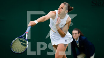 2021-06-30 - Karolina Pliskova of the Czech Republic in action against Donna Vekic of Croatia during the second round of The Championships Wimbledon 2021, Grand Slam tennis tournament on June 30, 2021 at All England Lawn Tennis and Croquet Club in London, England - Photo Rob Prange / Spain DPPI / DPPI - WIMBLEDON 2021, GRAND SLAM TENNIS TOURNAMENT - INTERNATIONALS - TENNIS