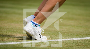 2021-07-01 - Kristyna Pliskova of the Czech Republic, shoes illustration, in action against Anastasia Pavlyuchenkova of Russia during the second round of The Championships Wimbledon 2021, Grand Slam tennis tournament on July 1, 2021 at All England Lawn Tennis and Croquet Club in London, England - Photo Rob Prange / Spain DPPI / DPPI - WIMBLEDON 2021, GRAND SLAM TENNIS TOURNAMENT - INTERNATIONALS - TENNIS