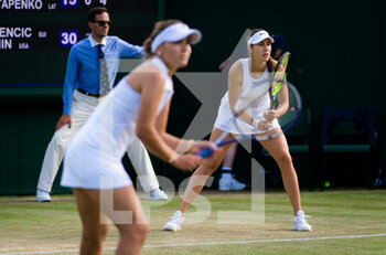 2021-07-02 - Belinda Bencic of Switzerland playing doubles with Sofia Kenin at The Championships Wimbledon 2021, Grand Slam tennis tournament on July 2, 2021 at All England Lawn Tennis and Croquet Club in London, England - Photo Rob Prange / Spain DPPI / DPPI - WIMBLEDON 2021, GRAND SLAM TENNIS TOURNAMENT - INTERNATIONALS - TENNIS