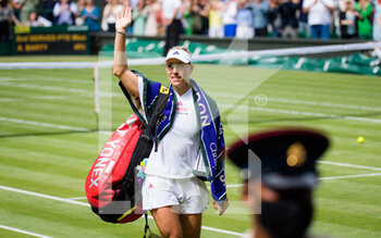 2021-07-08 - Angelique Kerber of Germany after losing against Ashleigh Barty of Australia during the semi-final of The Championships Wimbledon 2021, Grand Slam tennis tournament on July 8, 2021 at All England Lawn Tennis and Croquet Club in London, England - Photo Rob Prange / Spain DPPI / DPPI - WIMBLEDON 2021, GRAND SLAM TENNIS TOURNAMENT - INTERNATIONALS - TENNIS