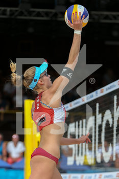 2019-07-12 - Attacco di Nina Betschart - GSTAAD MAJOR 2019 - DAY 4 - BEACH VOLLEY - VOLLEYBALL