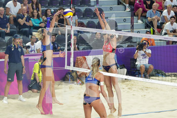 2019-09-07 - contrasto Laura Ludwig (L) vs Anouk Verge Depre (R) - WORLD TOUR FINALS 2019 - SEMIFINALE FEMMINILE - BEACH VOLLEY - VOLLEYBALL