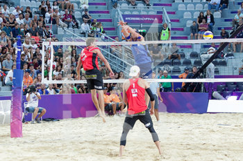 2019-09-08 - attacco Taylor Crabb (L) - WORLD TOUR FINALS 2019 - FINALE MASCHILE - BEACH VOLLEY - VOLLEYBALL