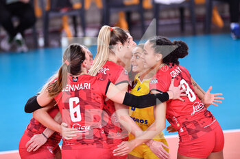 2020-12-03 - Happiness of Unet E-Work Busto Arsizio players - UNET E-WORK BUSTO ARSIZIO VS SSC PALMBERG SCHWERIN - CHAMPIONS LEAGUE WOMEN - VOLLEYBALL