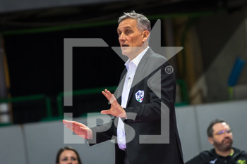 2019-03-05 - Coach Firenze Caprara - IL BISONTE FIRENZE VS. CLUB ITALIA CRAI - SERIE A1 WOMEN - VOLLEYBALL