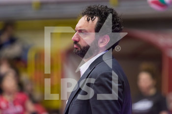 2020-02-09 - coach Stefano Lavarini (UYBA Unet E-Work Busto Arsizio) - UNET E-WORK BUSTO ARSIZIO VS IGOR GORGONZOLA NOVARA - SERIE A1 WOMEN - VOLLEYBALL