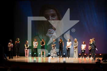 2020-09-15 - Francesca Piccinini, della Nazionale Femminile Campione del Mondo del 2002 sul palco del Teatro Sociale di Bergamo - PRESENTAZIONE CAMPIONATO 2020/2021 - SERIE A1 WOMEN - VOLLEYBALL