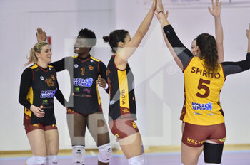 2021-01-13 - Team Acqua e Sapone Volley Roma, Anna Adelusi of Acqua e Sapone Volley Roma - GEOVILLAGE HERMAEA OLBIA VS ACQUA & SAPONE ROMA VOLLEY - WOMEN SERIE A2 - VOLLEYBALL