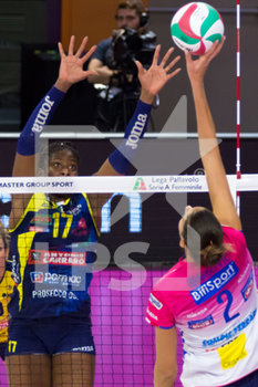2019-11-16 - muro di Miriam Sylla (Imoco Volley Conegliano) - IMOCO VOLLEY CONEGLIANO VS IGOR VOLLEY NOVARA - WOMEN SUPERCOPPA - VOLLEYBALL