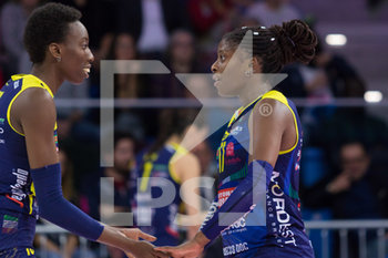 2019-11-16 - Paola Egonu e Miriam Sylla (Imoco Volley Conegliano) - IMOCO VOLLEY CONEGLIANO VS IGOR VOLLEY NOVARA - WOMEN SUPERCOPPA - VOLLEYBALL