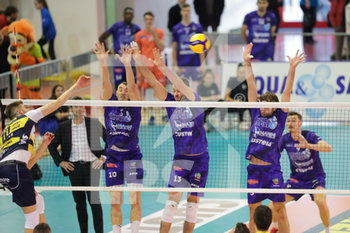 2020-02-02 - muro Top Volley Cisterna - TOP VOLLEY LATINA VS LEO SHOES MODENA - SUPERLEAGUE SERIE A - VOLLEYBALL