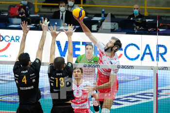 2020-12-16 - Aaron Russell - Gas Sales Blue Energy Piacenza - NBV VERONA VS GAS SALES BLUE ENERGY PIACENZA - SUPERLEAGUE SERIE A - VOLLEYBALL