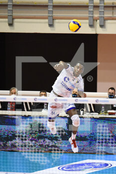 2020-12-27 - Samuel Onwuelo (Top Volley Cisterna) - TOP VOLLEY CISTERNA VS SIR SAFETY CONAD PERUGIA  - SUPERLEAGUE SERIE A - VOLLEYBALL